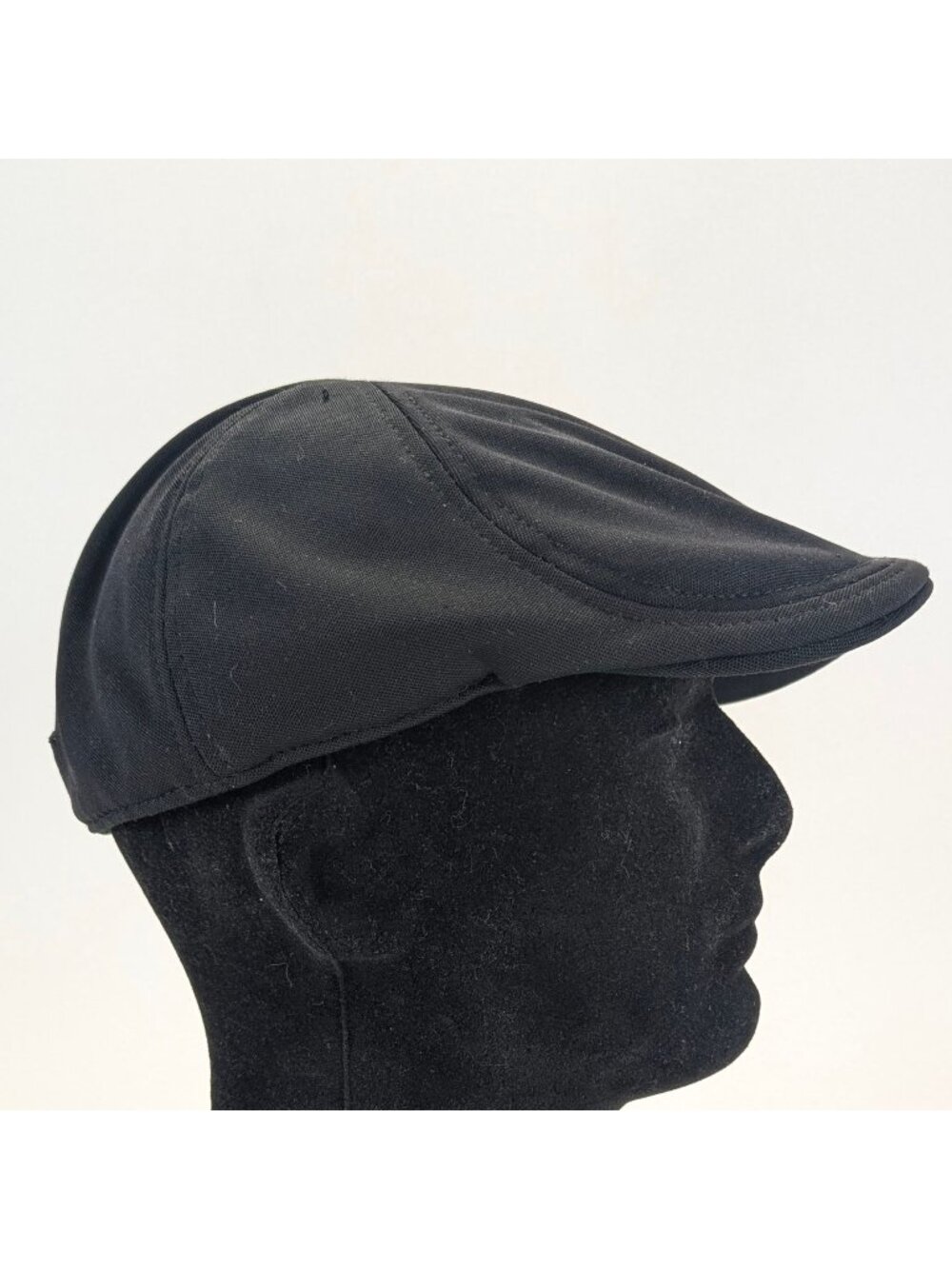 Newsboy Cap Black Flat Caddie Hat Embroidered Logo Classic Golf Style